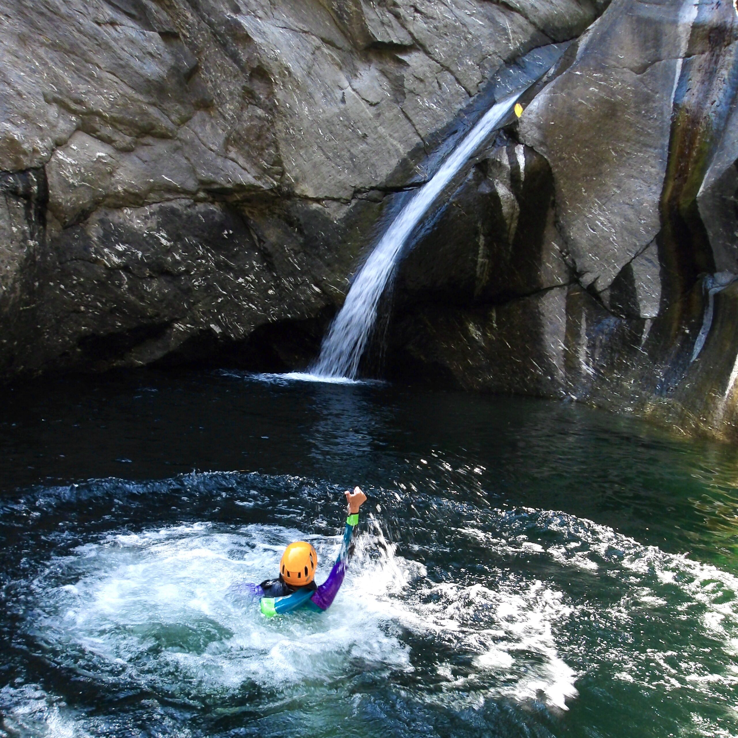 Canyoning Valle D’Aosta torrente chalamy per principianti