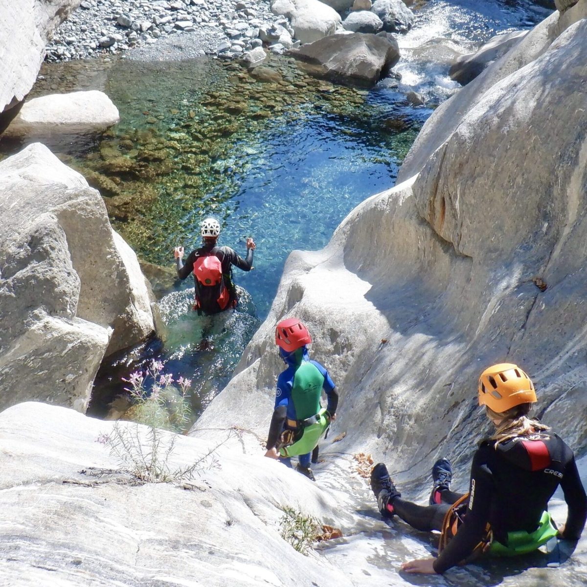 Canyoning tour Family adatto per la famiglia escursione outdoor adatta per bambini in montagna